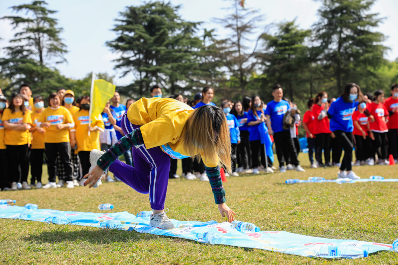 1745892756115022.png AkUDTK.png