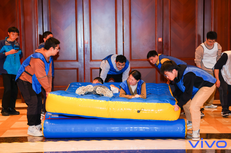 1745895260139743.png AhVyec.png